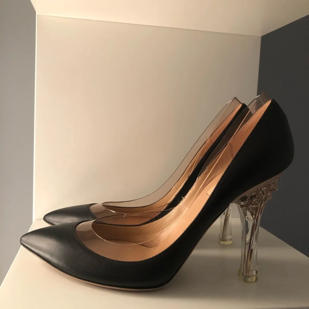 Authentic Valentino Pumps - Picture 5 of 10